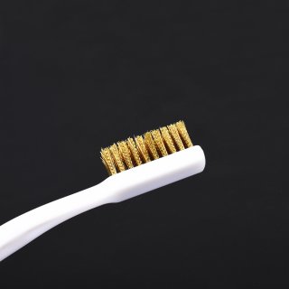 Brass brush for nozzle cleaning